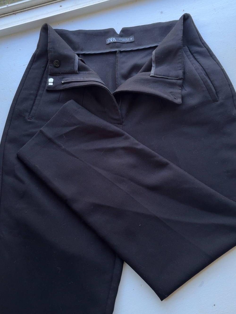 Zara Black Ankle Cropped Slim Pants